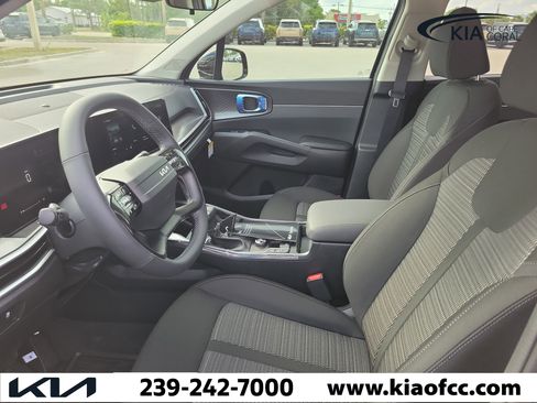 New 2026 Kia Sorento LX FWD image 17