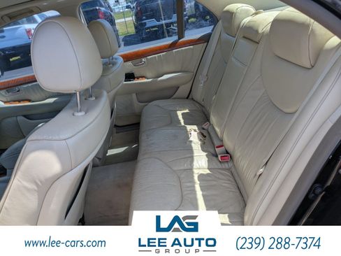 Used 2001 Lexus LS 430 RWD image 10