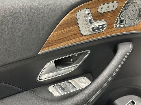 Certified 2025 Mercedes-Benz GLE 350 4MATIC image 11