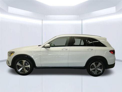 Used 2022 Mercedes-Benz GLC 300 4MATIC image 2