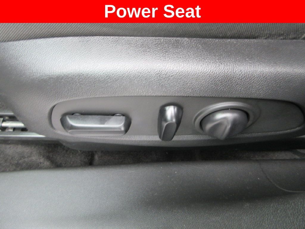 Certified 2022 Chevrolet TrailBlazer LT w/ Confidence II Package FWD image 24