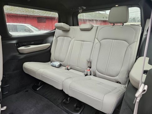 New 2026 Jeep Grand Wagoneer Summit image 16