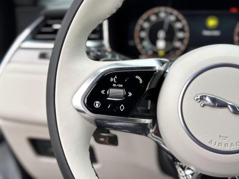 New 2026 Jaguar F-PACE R-Dynamic S AWD/4WD image 23