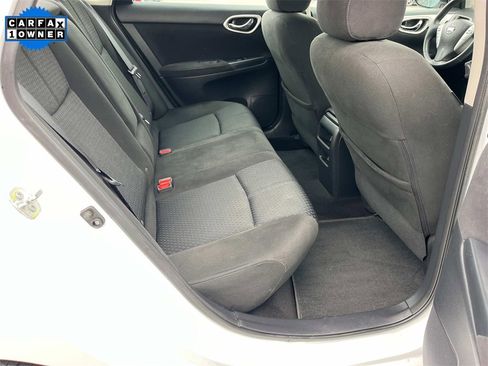 Used 2015 Nissan Sentra SR w/ Navigation Package image 25
