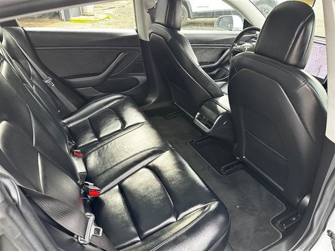 Used 2018 Tesla Model 3 Long Range image 23