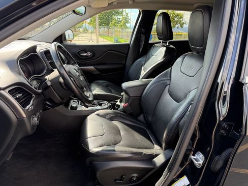 Used 2019 Jeep Cherokee Limited AWD/4WD image 11