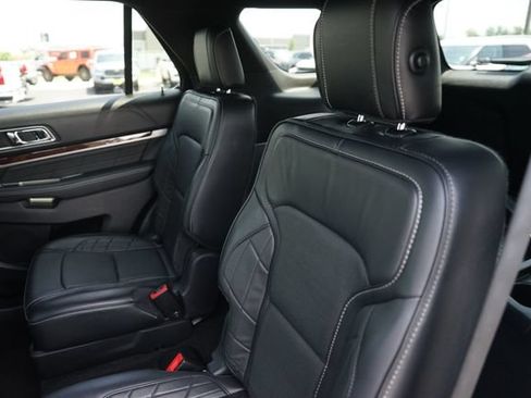Used 2016 Ford Explorer Platinum AWD/4WD image 14
