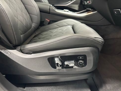 Used 2026 BMW X5 xDrive50e image 57