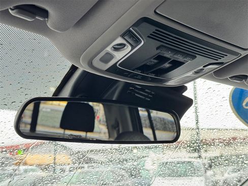 Used 2018 Honda Ridgeline Sport image 27