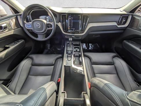 Used 2019 Volvo XC60 T5 Inscription image 25