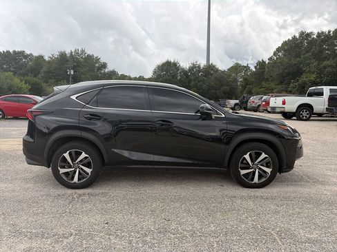 Used 2018 Lexus NX 300 FWD w/ Premium Package image 7