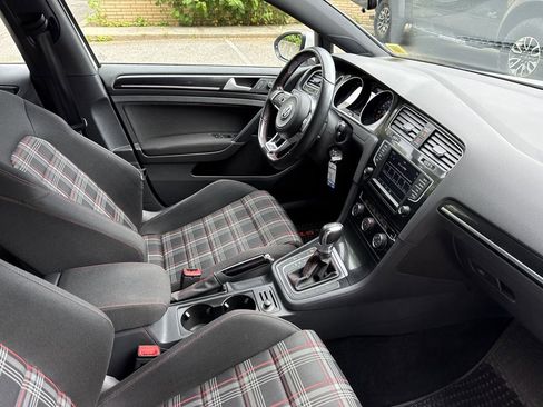 Used 2016 Volkswagen GTI S FWD image 32