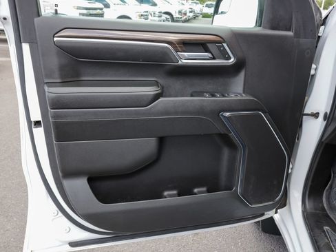 Used 2024 Chevrolet Silverado 1500 LT w/ Protection Package AWD/4WD image 15