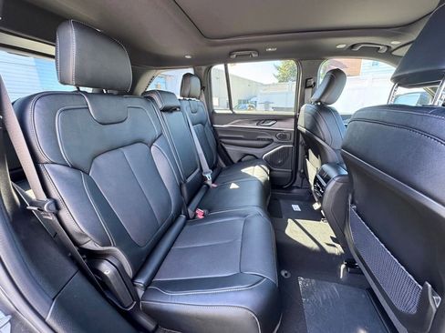 New 2026 Jeep Grand Cherokee Limited AWD/4WD image 21