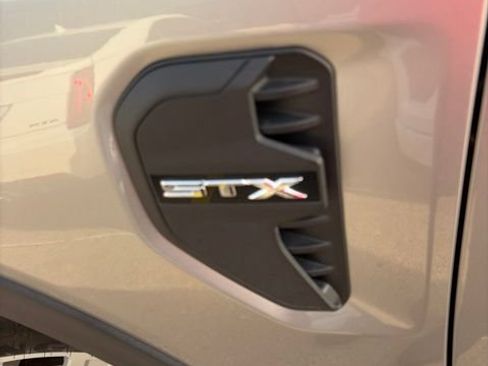 Used 2024 Ford Ranger XL RWD image 5