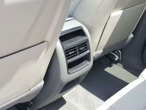 Certified 2022 Cadillac XT5 Premium Luxury FWD image 30