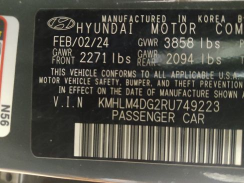 Used 2024 Hyundai Elantra SEL FWD image 33