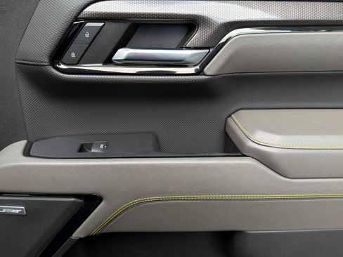 Used 2023 Chevrolet Silverado 1500 ZR2 w/ Technology Package image 20