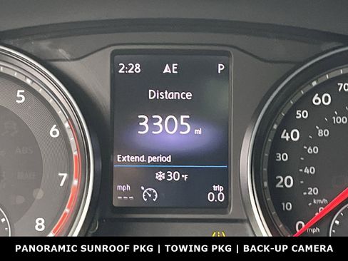 Used 2019 Volkswagen Atlas SE w/ Panoramic Sunroof Package image 16