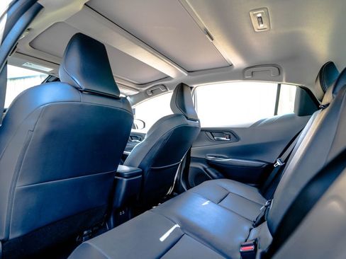 Used 2023 Toyota Prius XLE AWD/4WD image 36