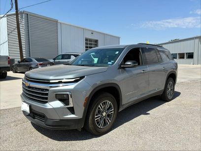 Used 2026 Chevrolet Traverse LT