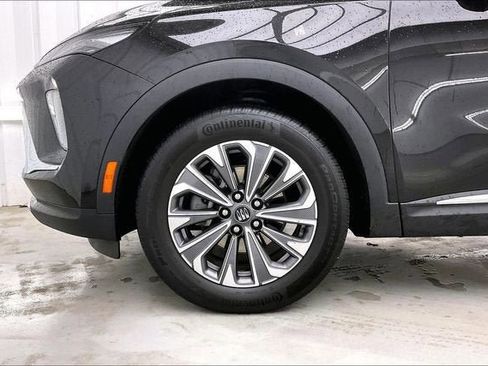 Certified 2025 Buick Envision Preferred image 10