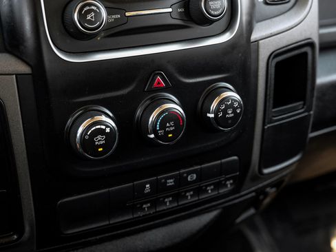 Used 2018 RAM 3500 Tradesman w/ Chrome Appearance Group AWD/4WD image 28