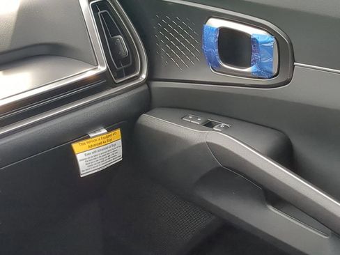 New 2026 Kia Sorento LX image 14