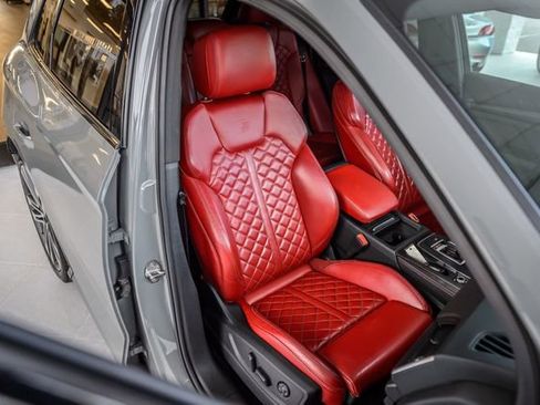 Used 2020 Audi SQ5 Premium Plus w/ Premium Plus Package image 44