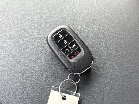 Used 2026 Honda Pilot Black Edition image 19