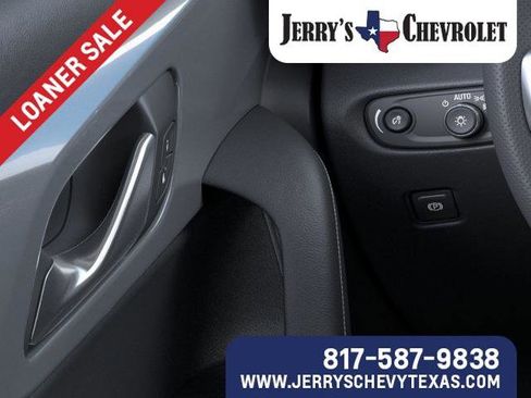 New 2025 Chevrolet Blazer LT w/ LPO, Black Grille Bar Package image 22