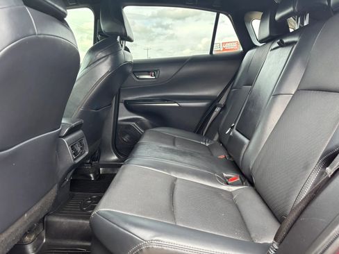 Used 2021 Toyota Venza Limited image 11