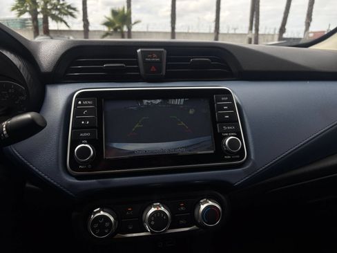 Used 2025 Nissan Versa SV FWD image 22