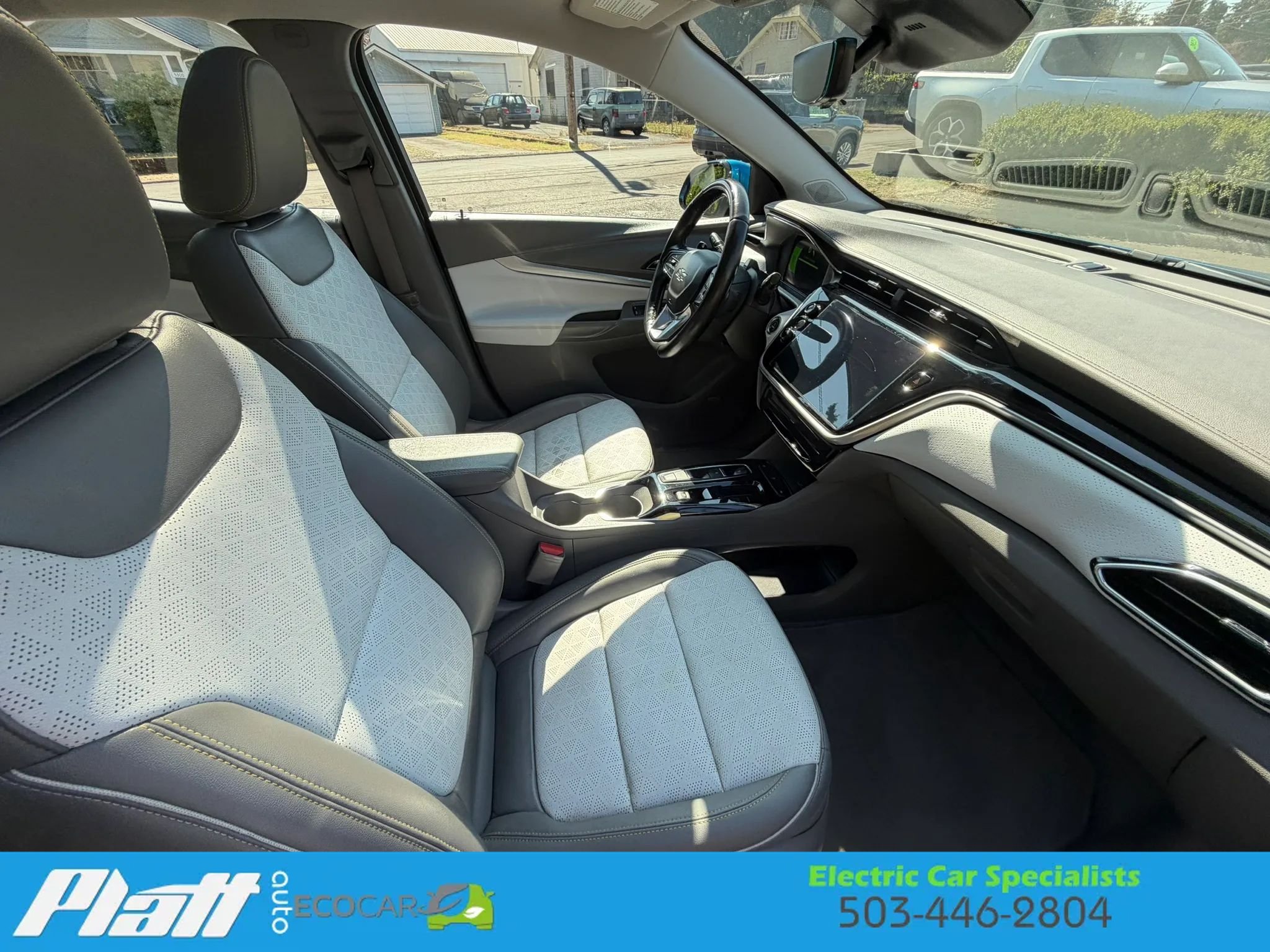 Used 2022 Chevrolet Bolt EUV Premier w/ Sun & Sound Package FWD image 45