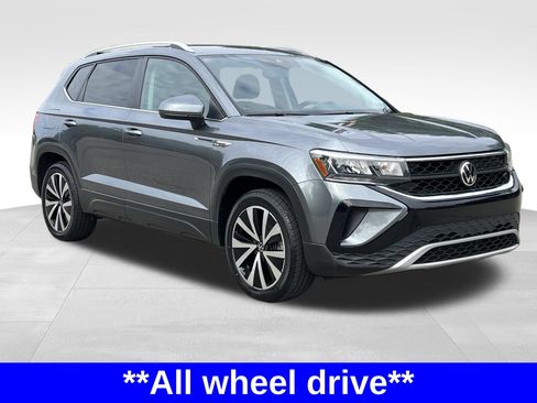 Used 2022 Volkswagen Taos SE w/ IQ.Drive SE Package AWD/4WD image 3