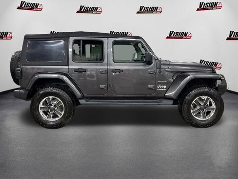 Used 2018 Jeep Wrangler Unlimited Sahara image 4