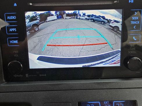 Used 2017 Toyota Sienna LE FWD image 21