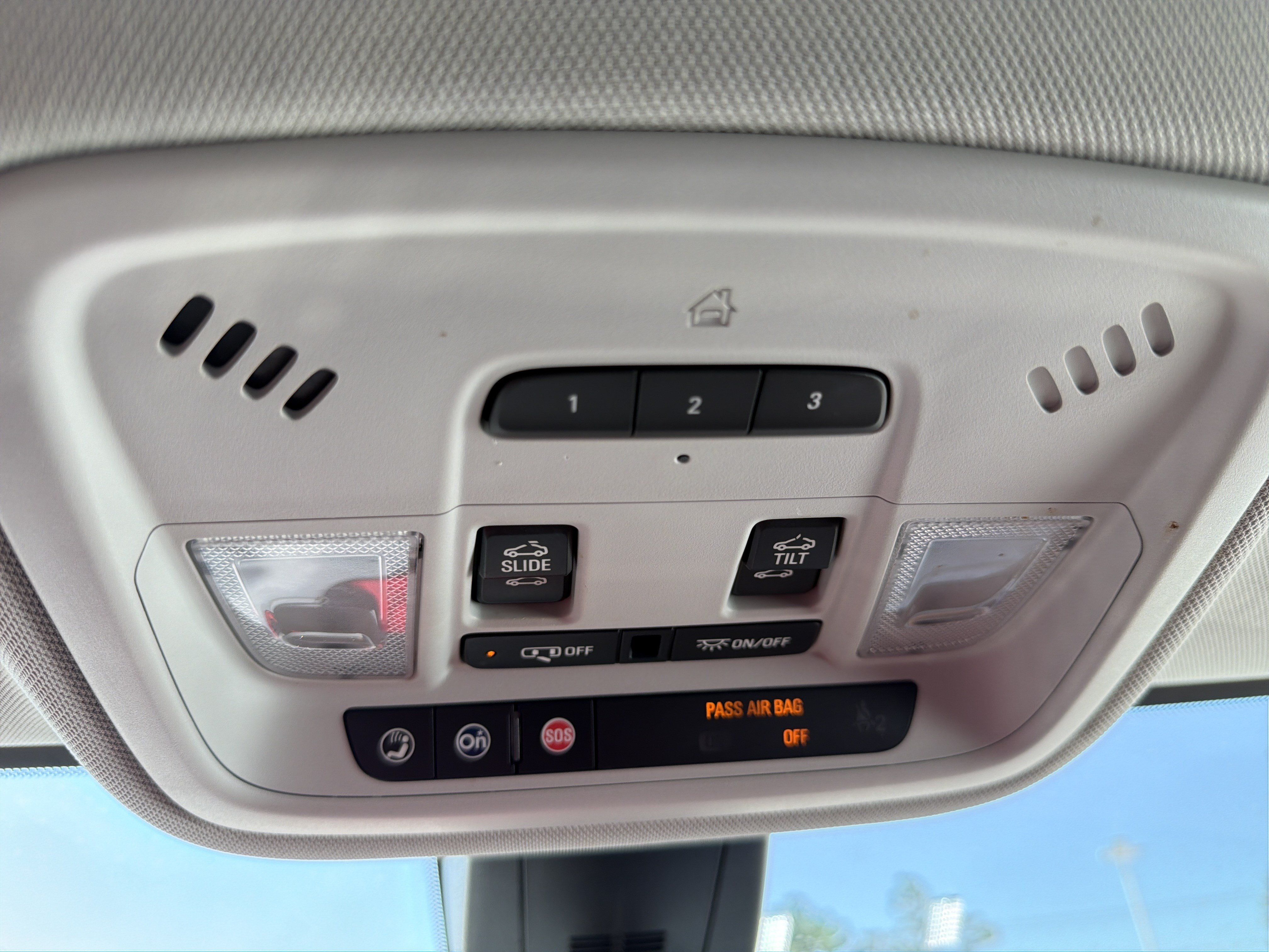 Used 2018 Chevrolet Traverse High Country AWD/4WD image 44