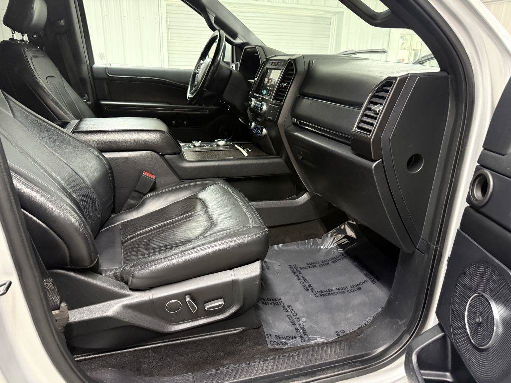 Used 2018 Ford Expedition Max Limited w/ Equipment Group 302A AWD/4WD image 38