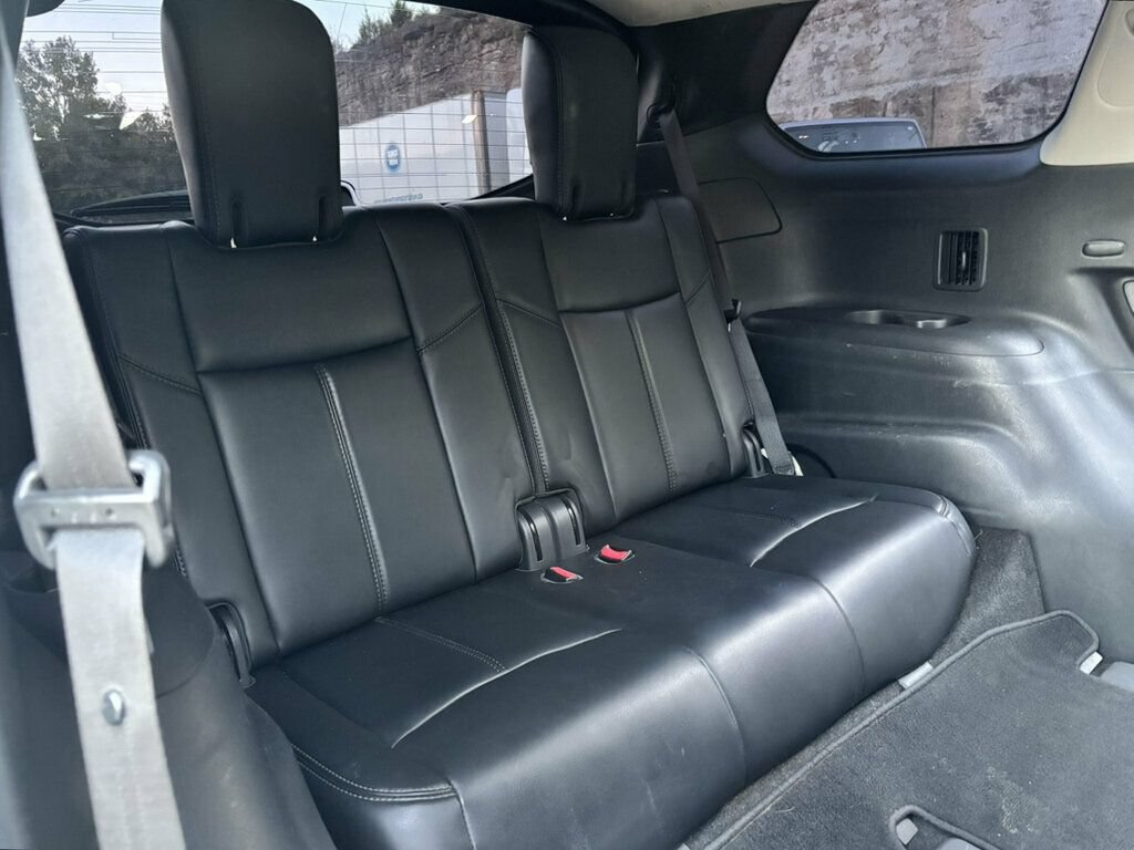 Used 2018 Nissan Pathfinder SL FWD image 21