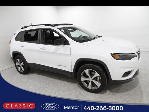 Used 2022 Jeep Cherokee Limited image 1
