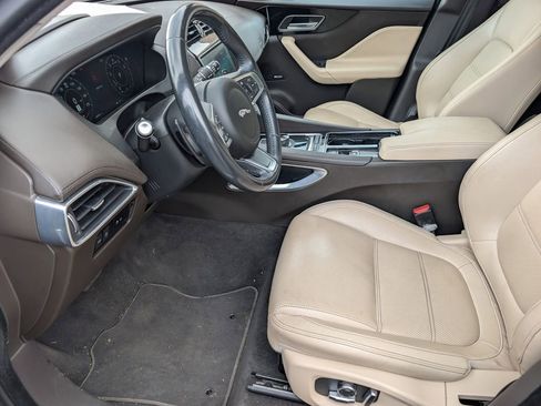 Used 2020 Jaguar F-PACE Prestige AWD/4WD image 11