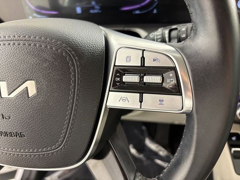 Used 2024 Kia Telluride S FWD image 32