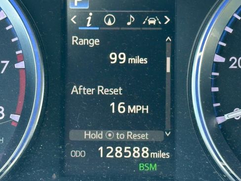 Used 2017 Toyota Highlander XLE FWD image 8