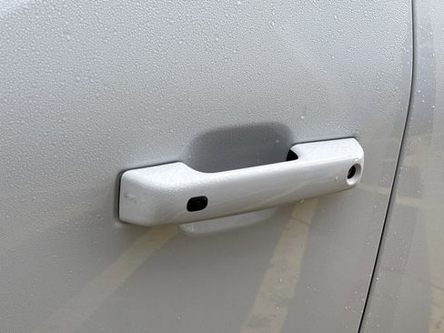 Used 2025 Ford F150 Lariat w/ Equipment Group 501A Mid image 13