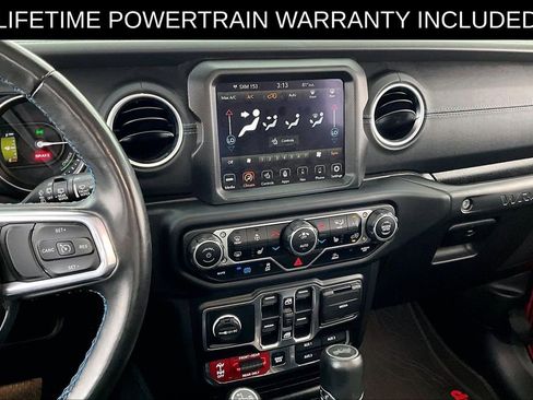 Used 2022 Jeep Wrangler Unlimited Rubicon 4xe w/ Cold Weather Group AWD/4WD image 8