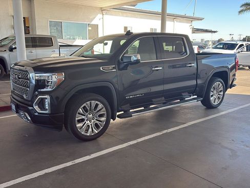 Used 2020 GMC Sierra 1500 Denali w/ Denali Premium Package image 2