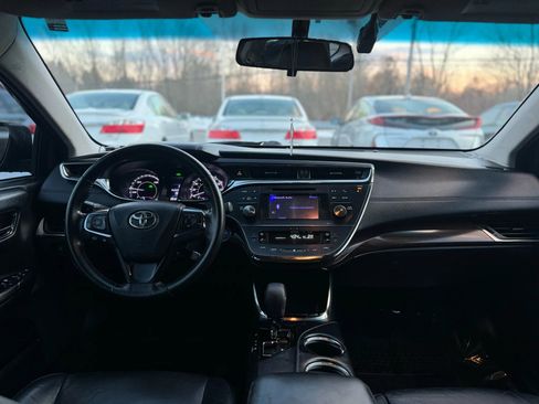 Used 2014 Toyota Avalon XLE Premium image 12