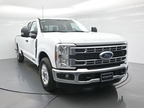 New 2026 Ford F350 XLT image 18