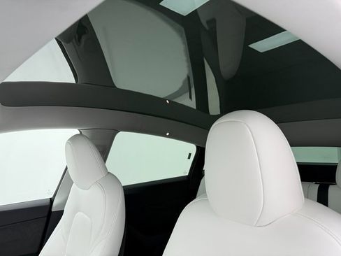 Used 2023 Tesla Model Y Long Range image 25